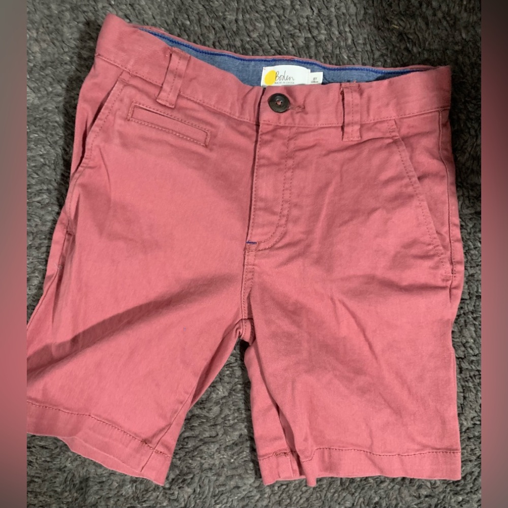Mini Boden chino shorts